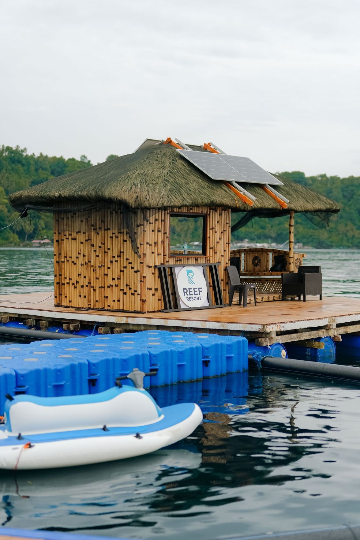 Floating Home in Reef Resort Unit 9 2*