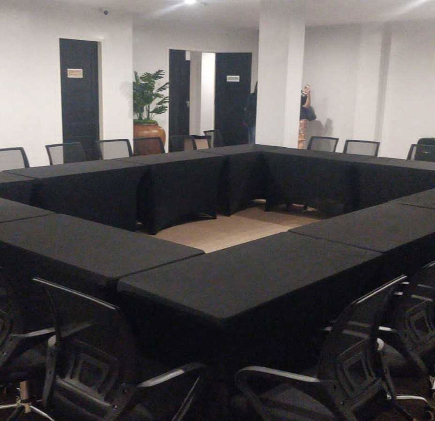 Dancenter Boss Hotel Near Clark International Airport 2*