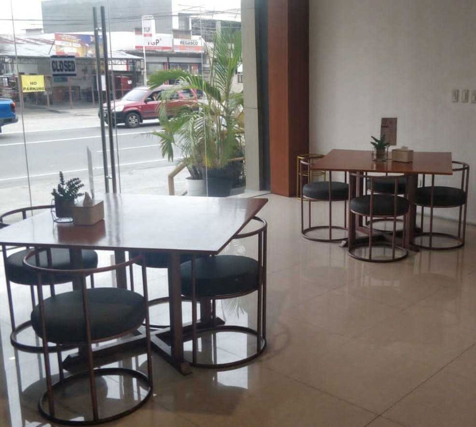 Dancenter Boss Hotel Near Clark International Airport 2*