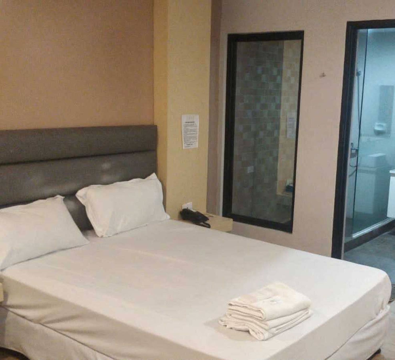 Dancenter Boss Hotel Near Clark International Airport 2*