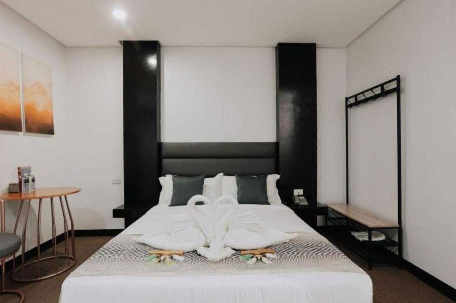 Dancenter Boss Hotel Near Clark International Airport 2*