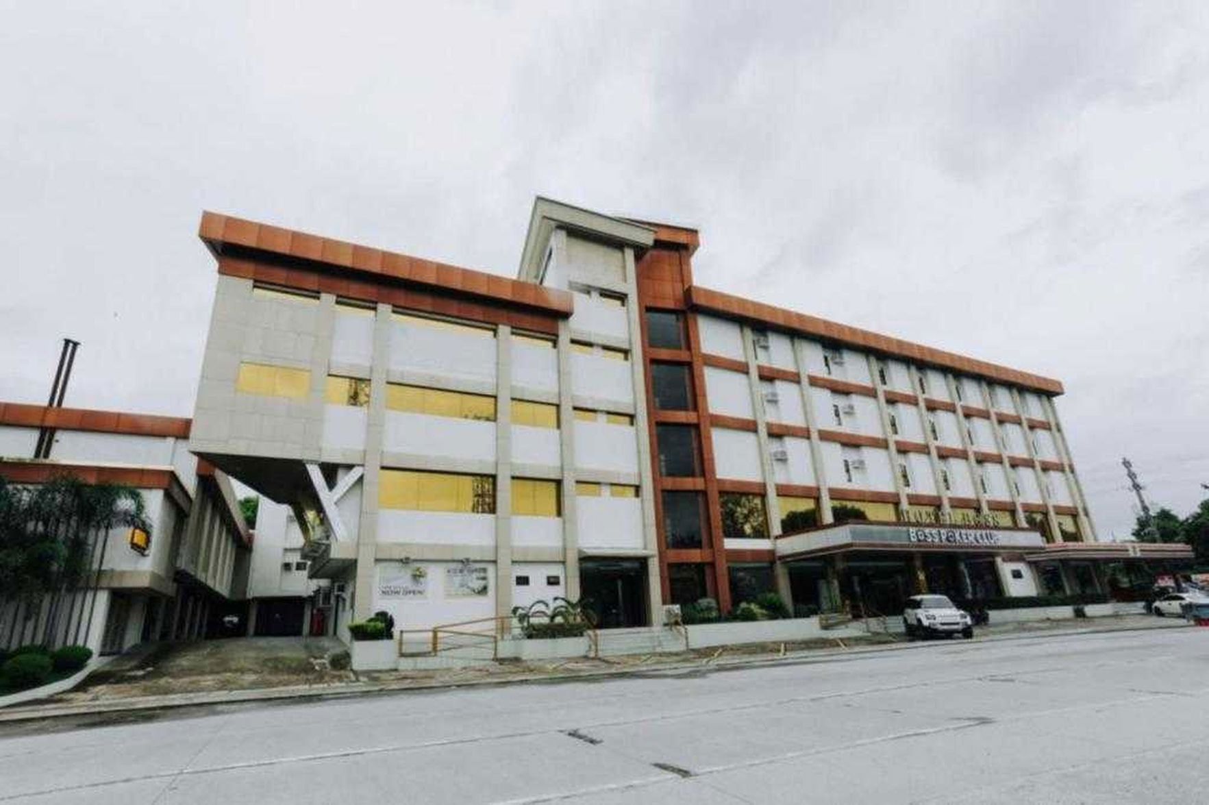 Dancenter Boss Hotel Near Clark International Airport 2*