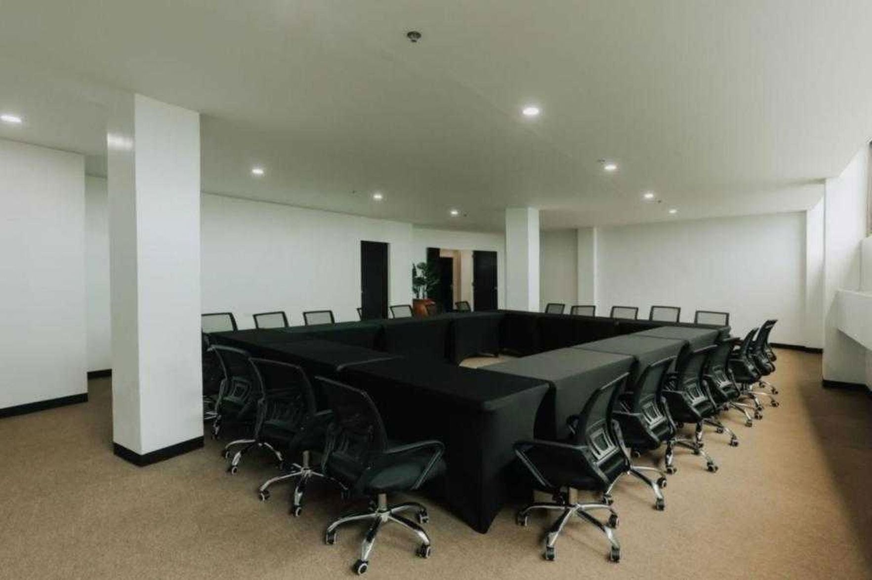 Belvilla Angeles Pampanga Near Clark International Airport Formerly Boss Hotel 2*