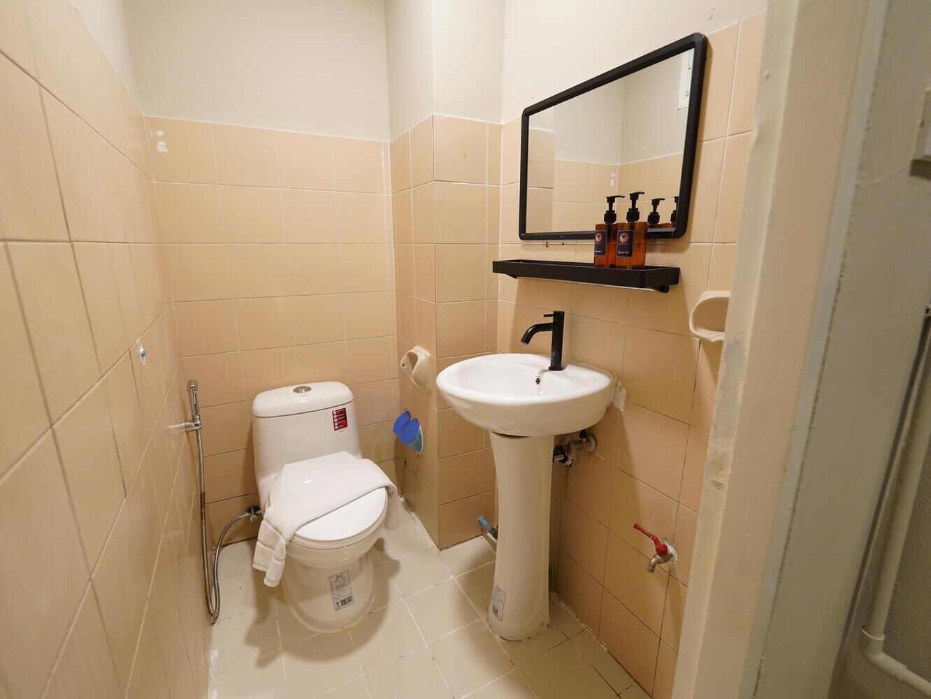 Belvilla Angeles Pampanga Near Clark International Airport Formerly Boss Hotel 2*