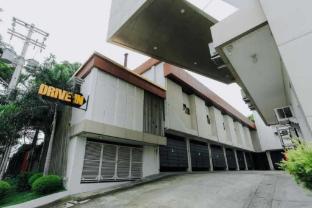 Palette Angeles, Formerly Boss Hotel 3*