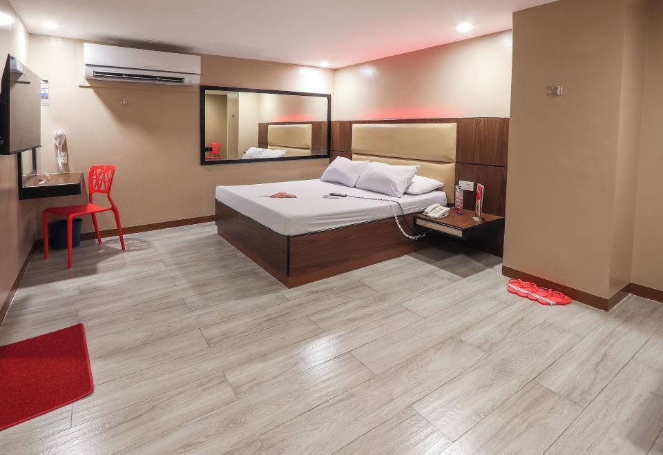 Hotel Sogo Baclaran 2*