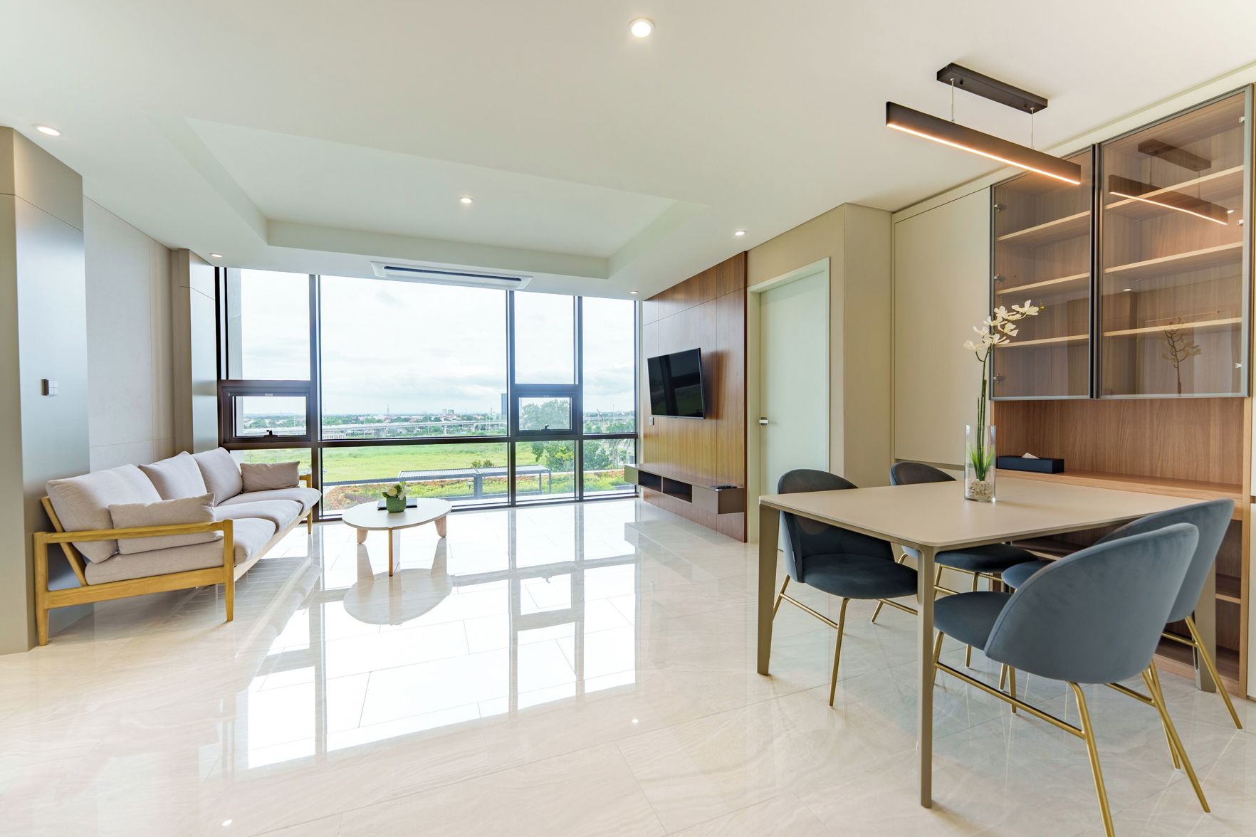 The First Clark Hotel & Residence 4*