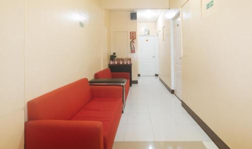 J and T Jamich Suites by RedDoorz 2*