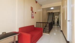 J and T Jamich Suites by RedDoorz 2*
