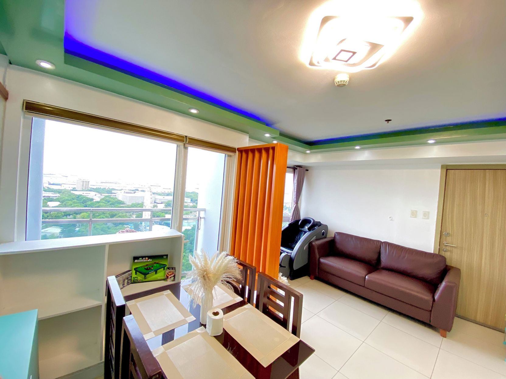 Hotel near Airport Mall of Asia PICC WTC 5*