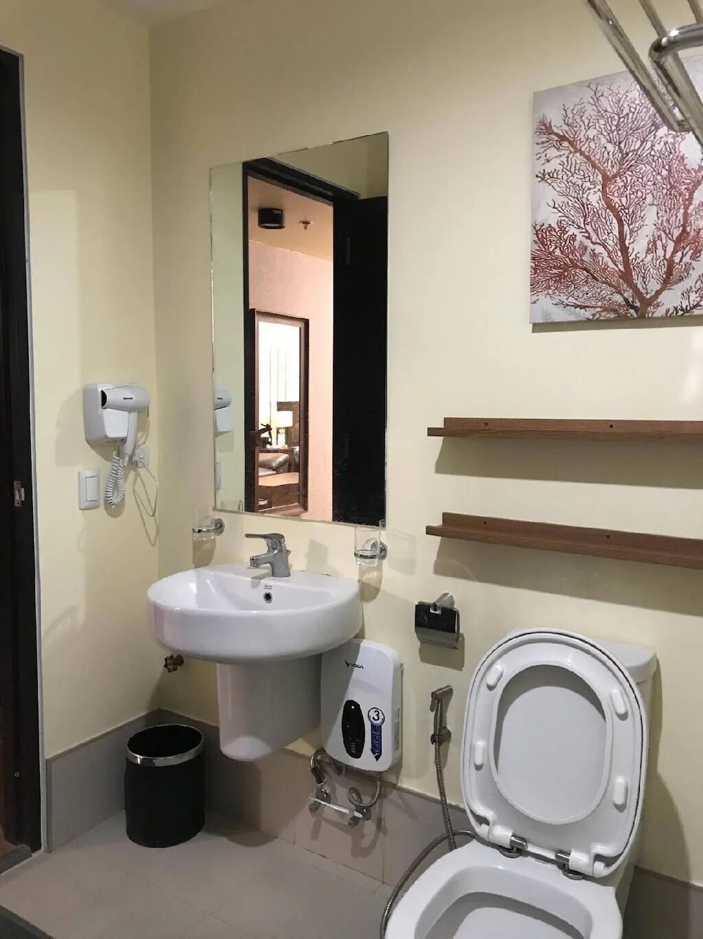 Davao Central Suites 4*