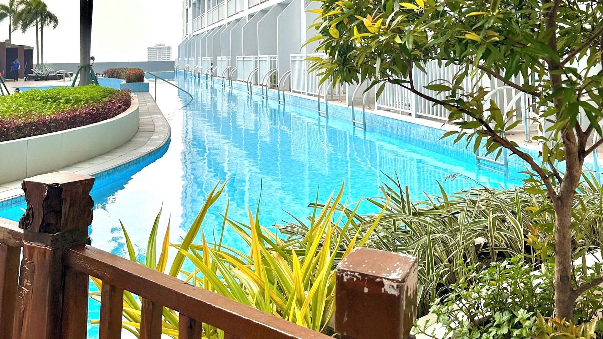 SMDC Breeze Residences Pasay 5*