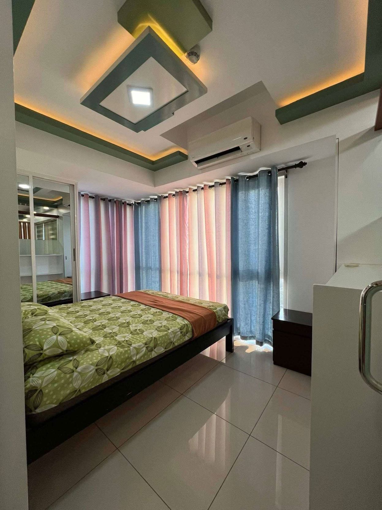 SMDC Breeze Residences Pasay 5*