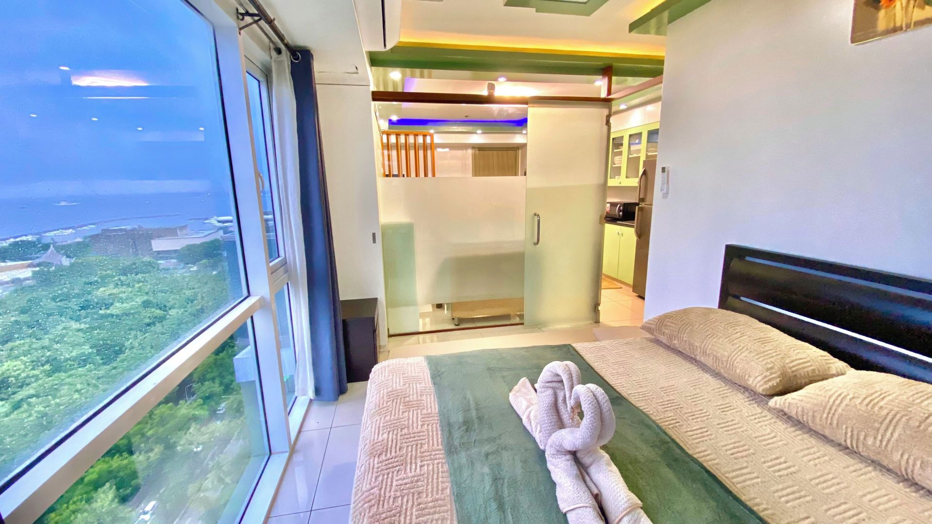 SMDC Breeze Residences Pasay 5*