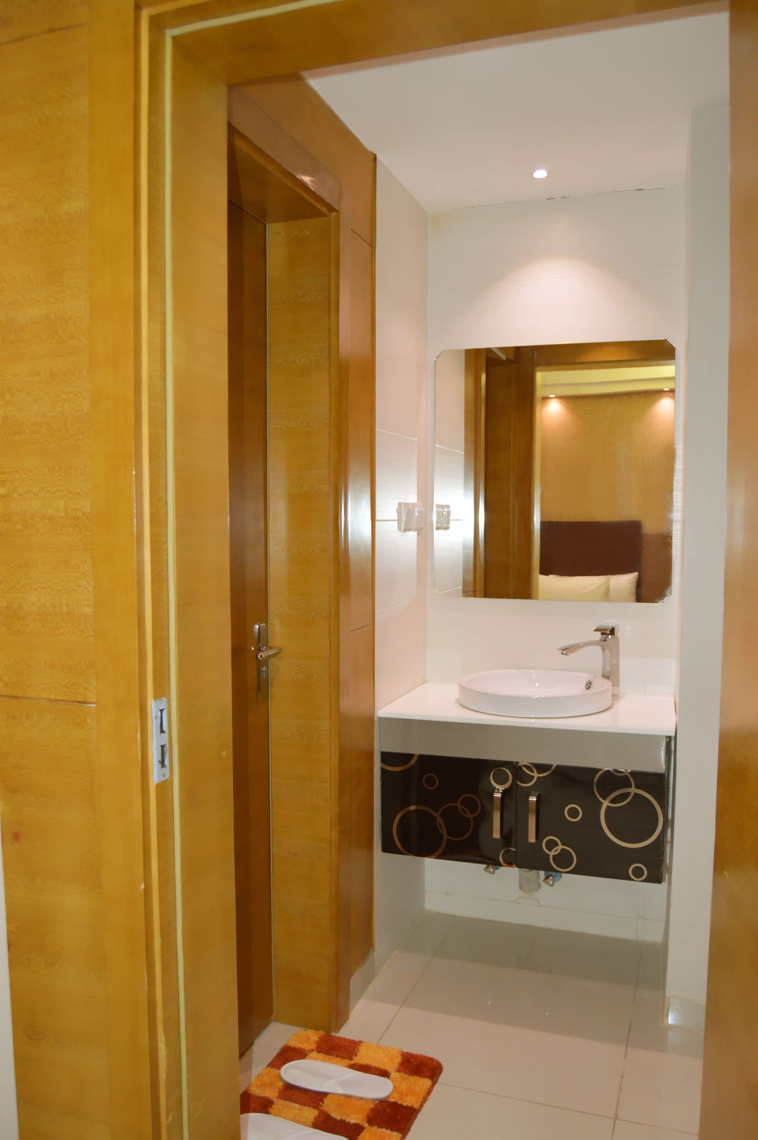 Yara Suites 2*