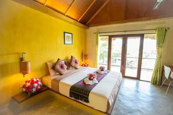 Diamond Village Pai 2*