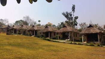 Diamond Village Pai 2*