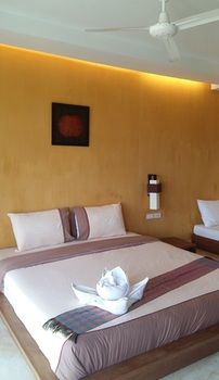 Diamond Village Pai 2*