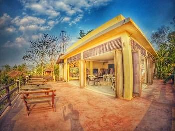 Diamond Village Pai 2*