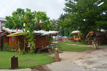Baan Aew Pai 2*