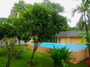 Aroma Pai Hotel and Spa 2*
