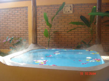 Aroma Pai Hotel and Spa 2*
