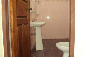 Baan Phuthadol 2*