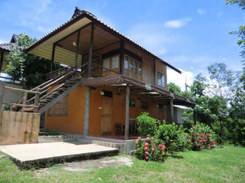 Tewdoi Garden Resort 2*