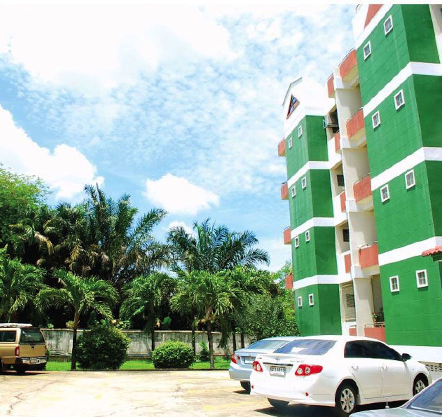 Amina Residence 2*