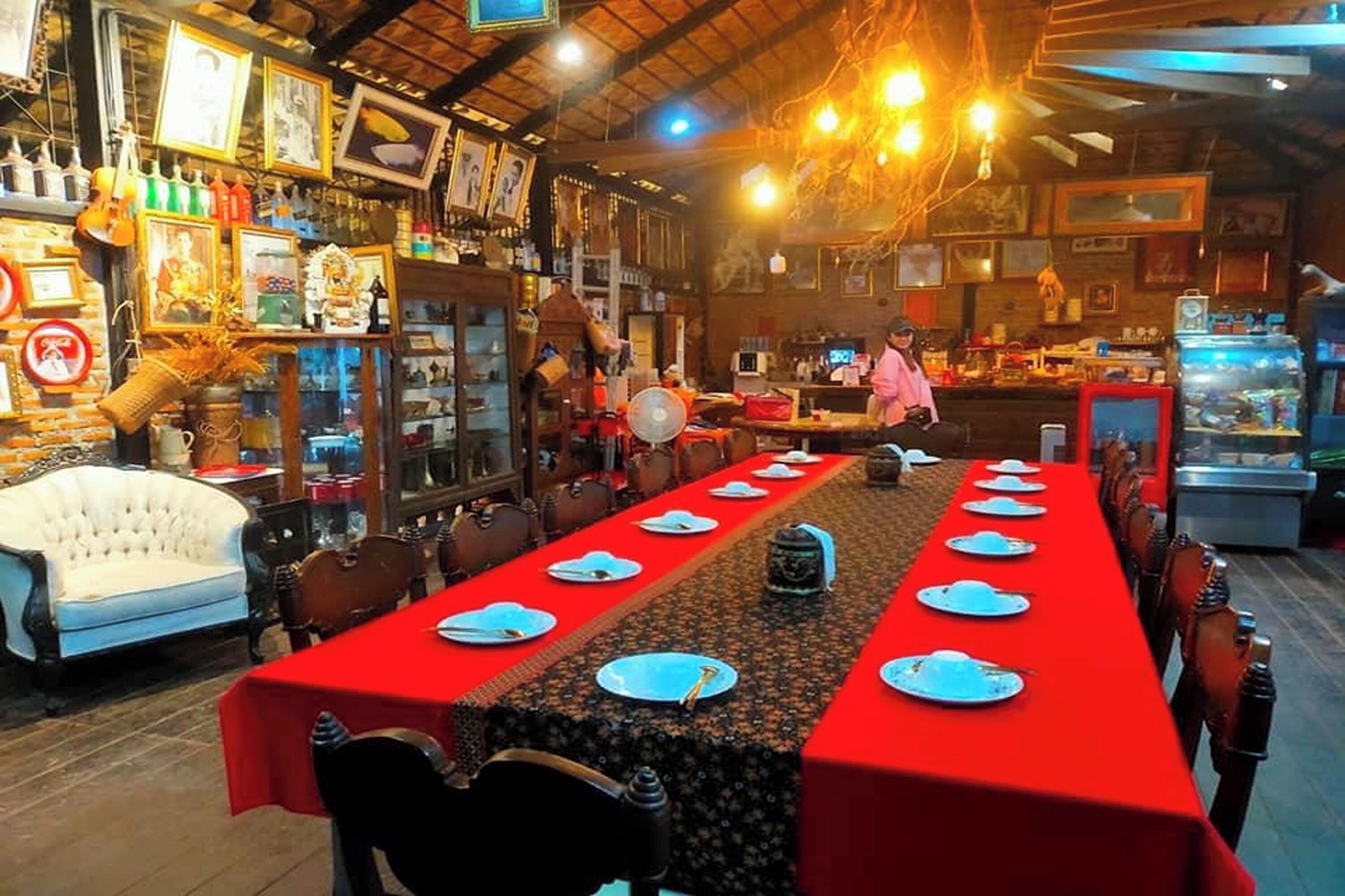 Kuan Khan Lao The Nine Bistro 2*