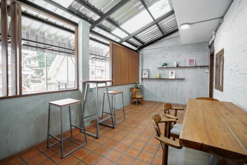 Siam Breeze Inn (Self check-in) 3*