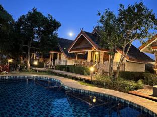 Siri Lagoona Resort & Pool Villa 3*