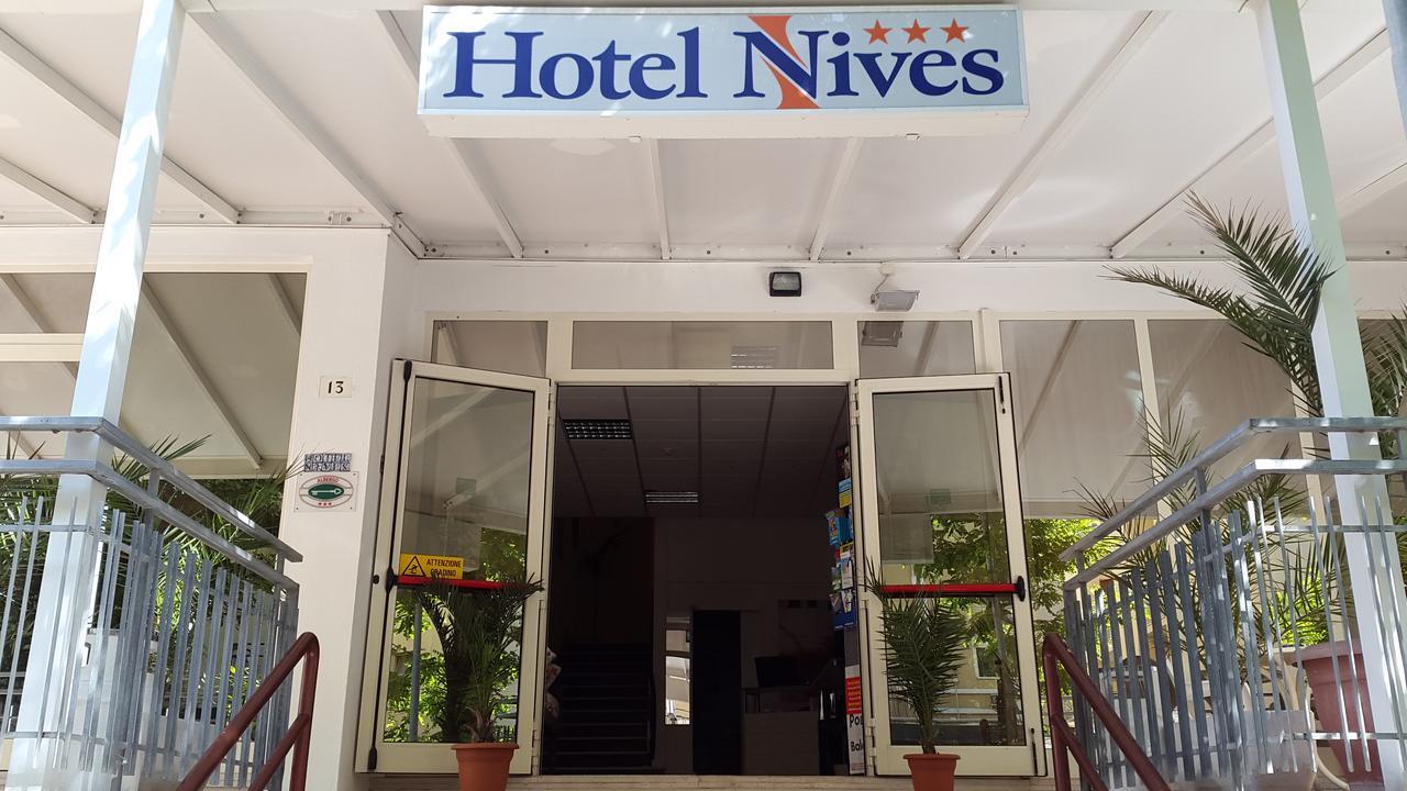 Hotel Nives 3*
