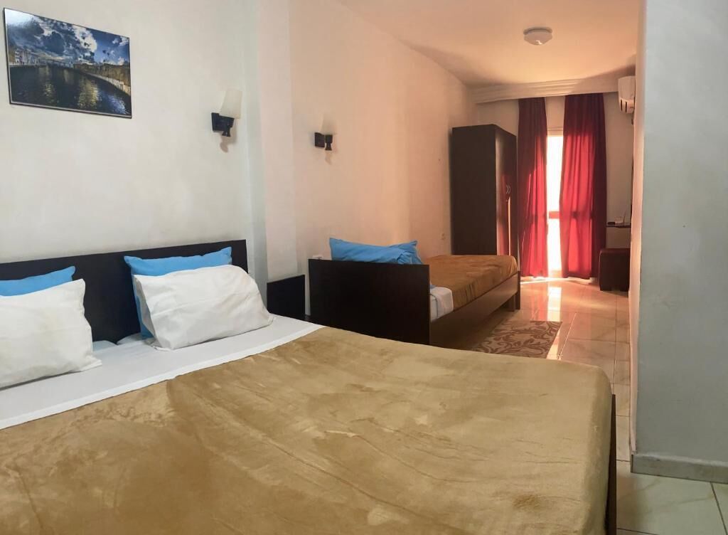 Hotel Metropole Residence 2*
