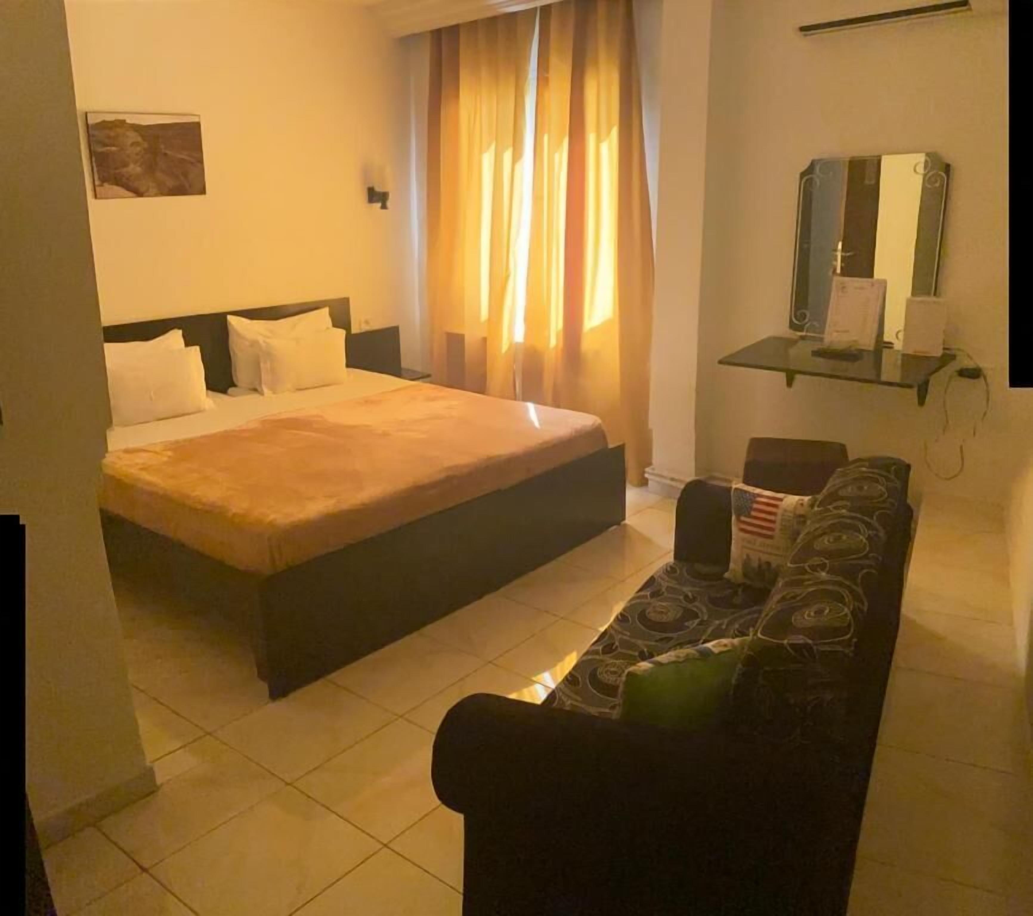 Hotel Metropole Residence 2*