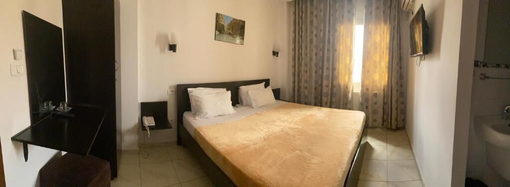 Hotel Metropole Residence 2*