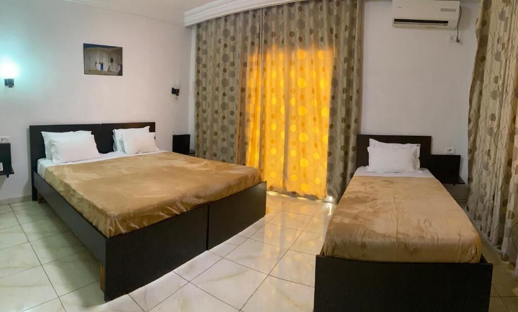 Hotel Metropole Residence 2*