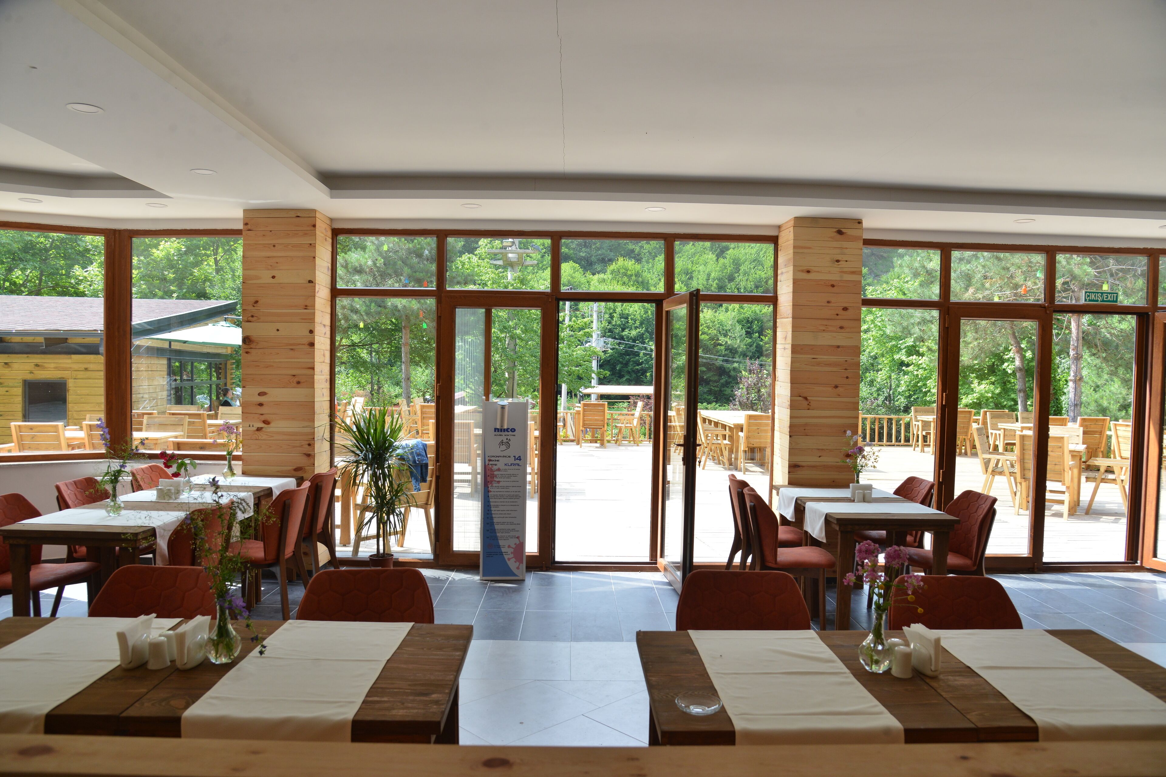 Feel & Live Hotel Villas Restaurant 0*