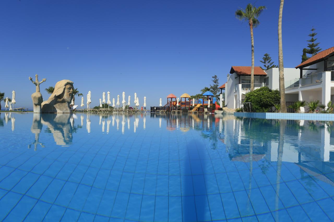 Aqua village. Aqua Sol Water Park Resort. Aqua Sol Holiday Village Water Park. Кипр лучшие отели. Кипр парк.
