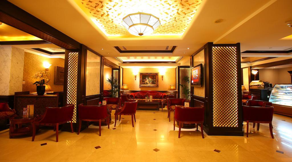 Arabian Courtyard Hotel & Spa 4*