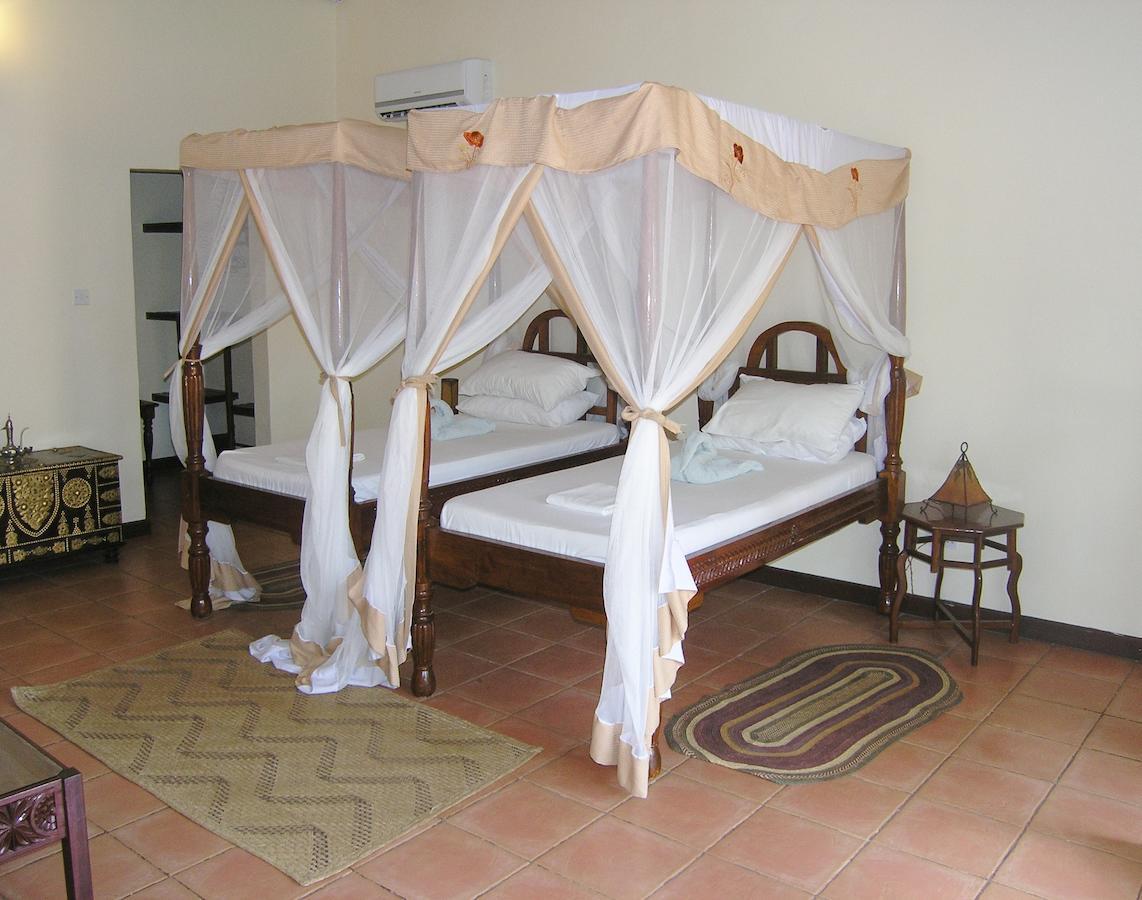 Arabian Nights Suites Hotel 3*