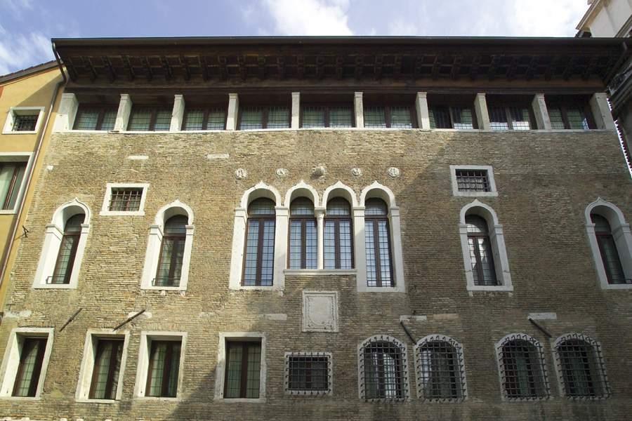 Туры в Palazzo Selvadego