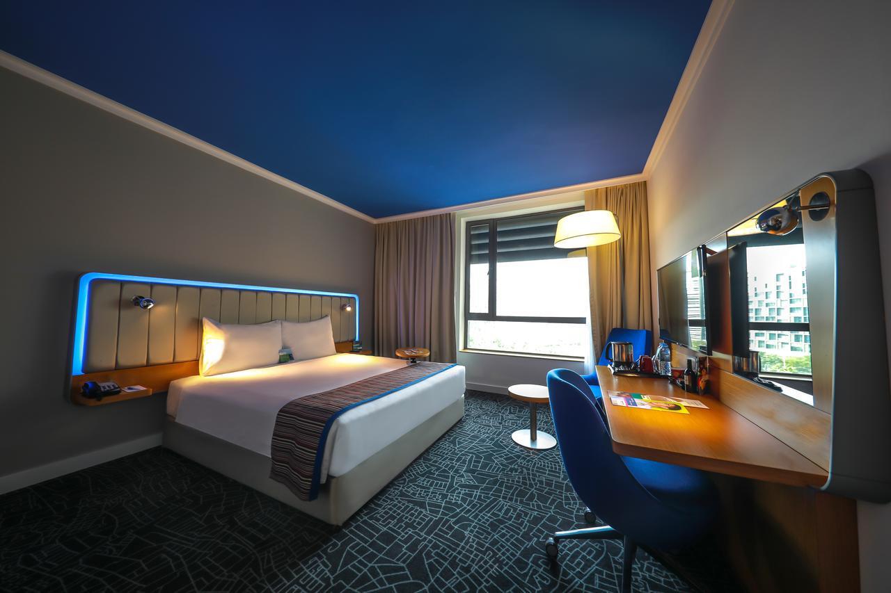 Park Inn by Radisson Abu Dhabi Yas Island 3*