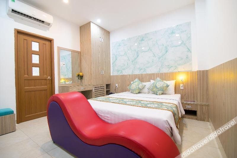 Cozrum - Love Hotel Tr?n Binh Tr?ng 2*