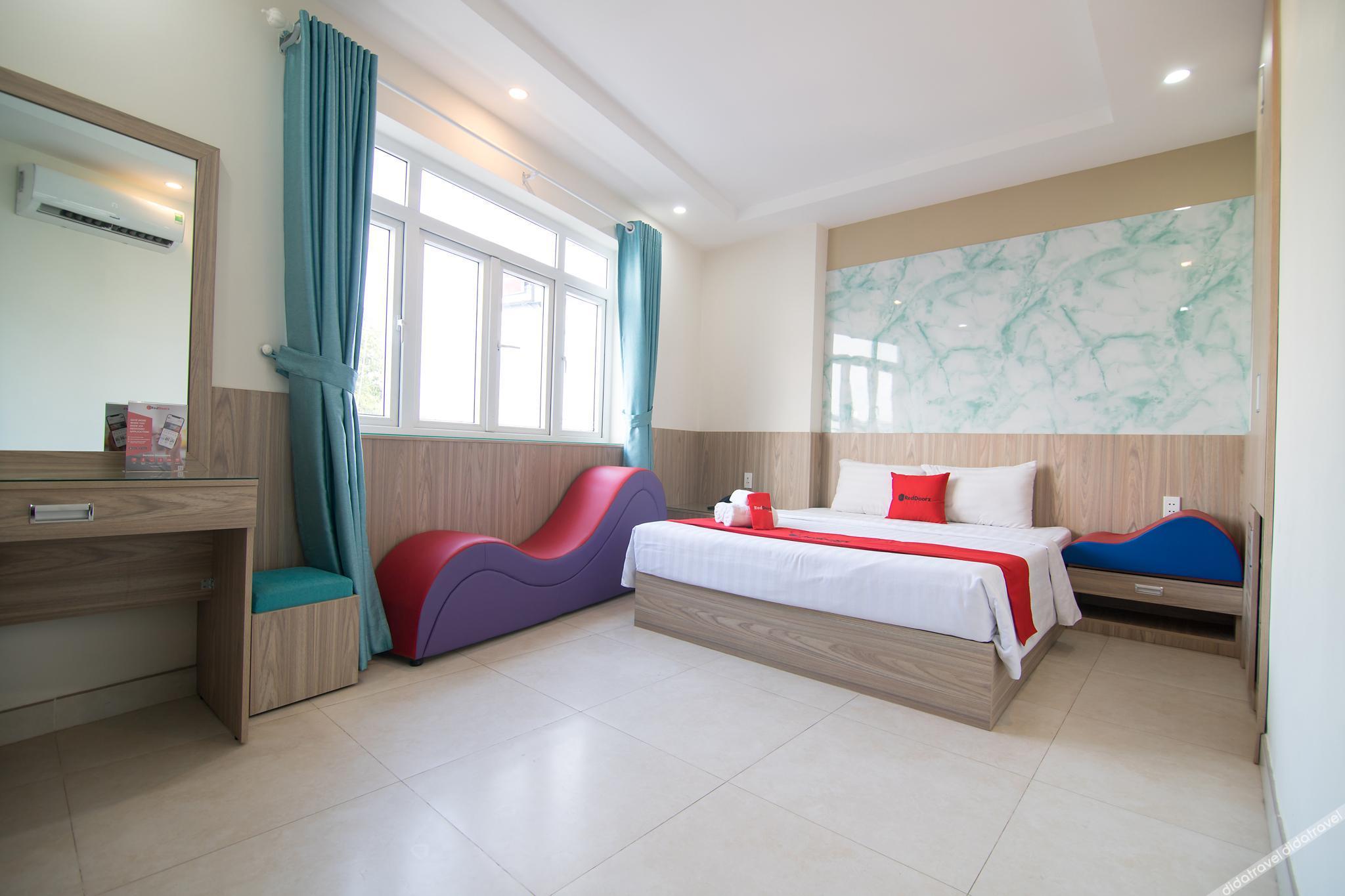 Cozrum - Love Hotel Tr?n Binh Tr?ng 2*