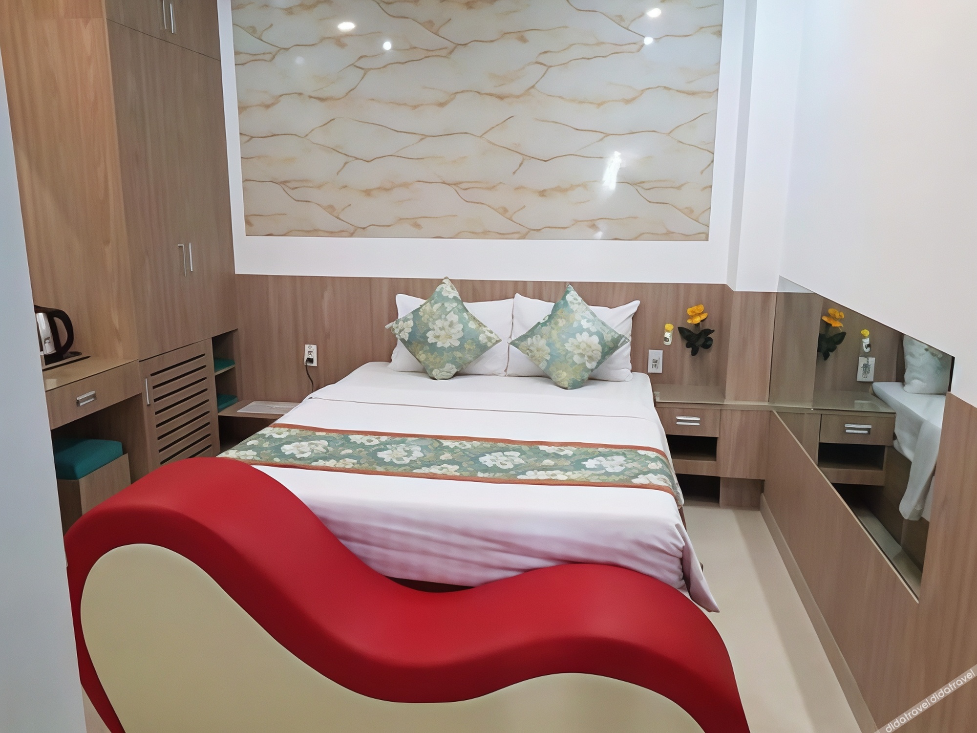 Cozrum - Love Hotel Tr?n Binh Tr?ng 2*