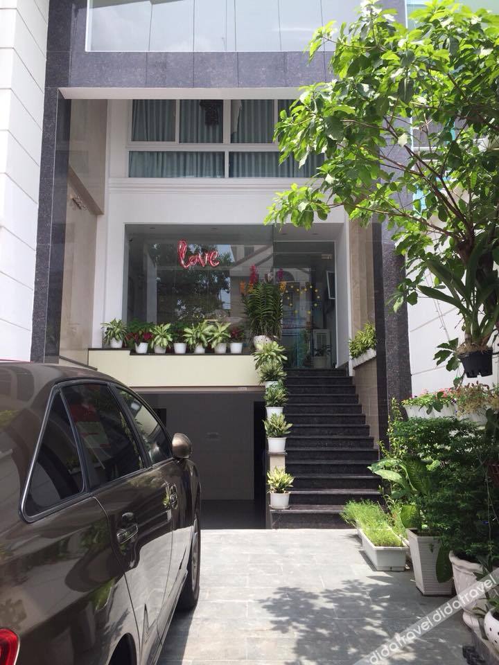 Cozrum - Love Hotel Tr?n Binh Tr?ng 2*