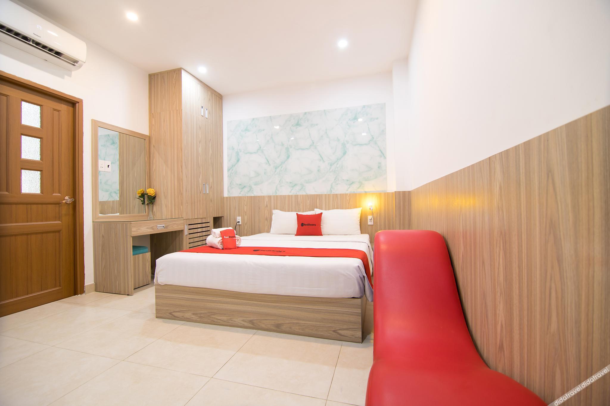 Cozrum - Love Hotel Tr?n Binh Tr?ng 2*