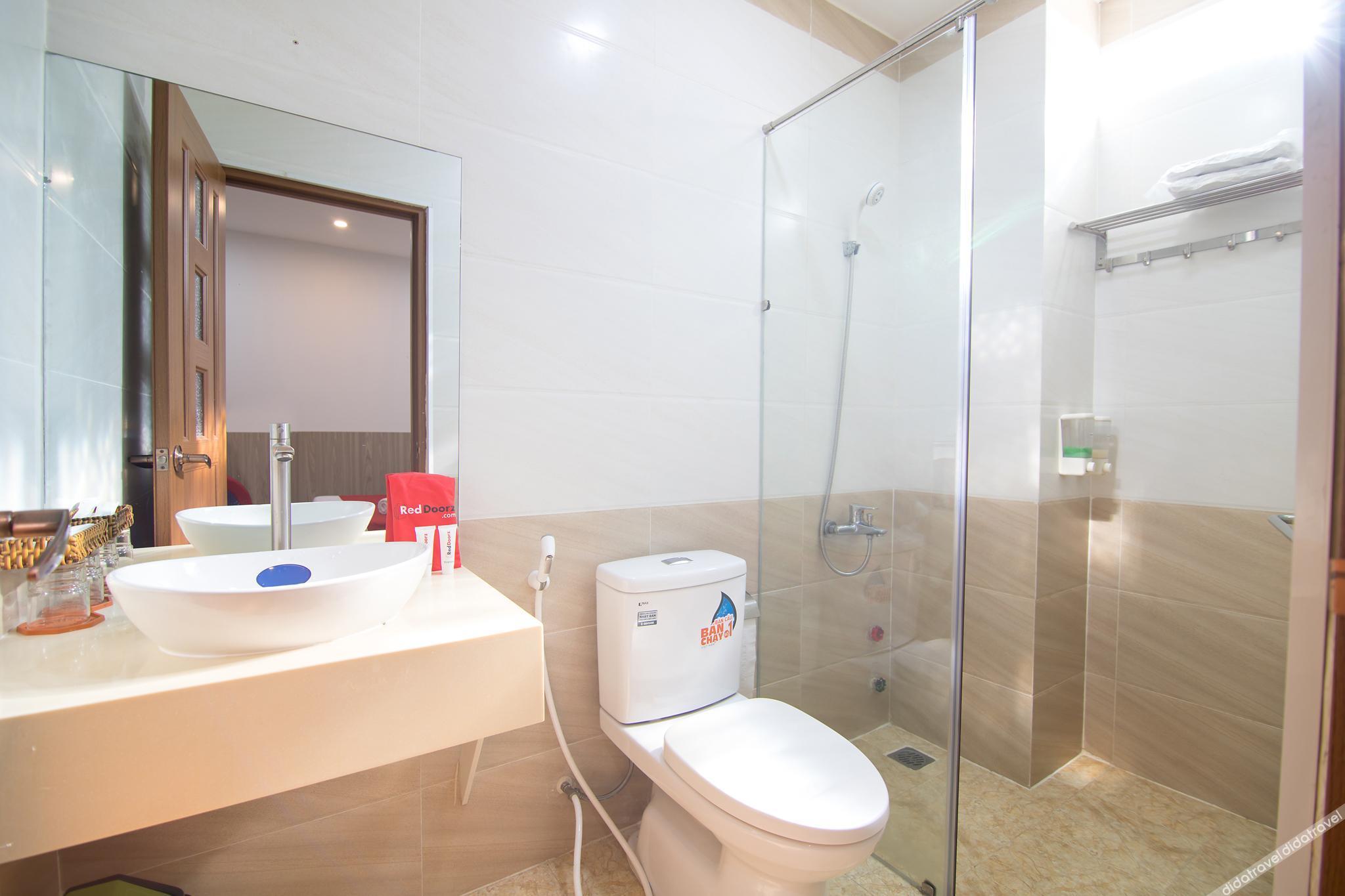 Cozrum - Love Hotel Tr?n Binh Tr?ng 2*
