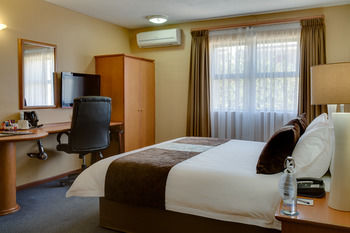 Protea Hotel by Marriott Cape Town Tyger Valley 3*
